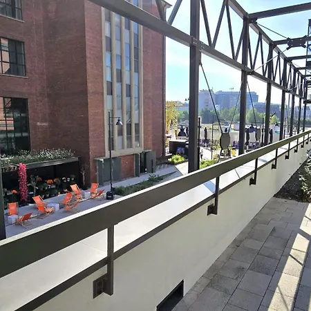 Doki Glamur Food Hall And Parking By Triapart