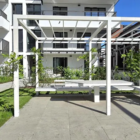 Doki Glamur Food Hall And Parking By Triapart