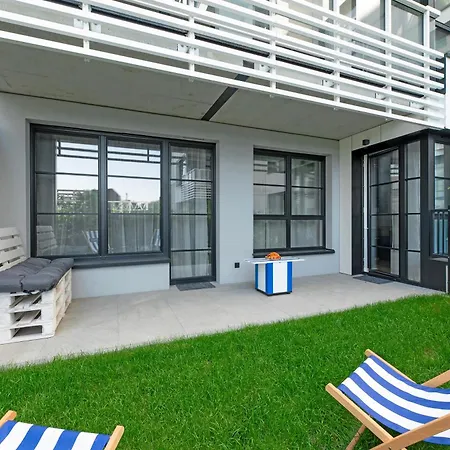 Doki Glamur Food Hall And Parking By Triapart * グダニスク