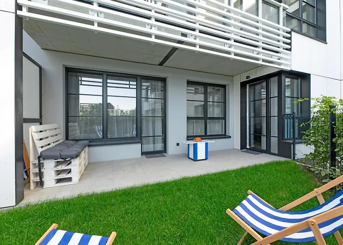 Doki Glamur Food Hall And Parking By Triapart * グダニスク